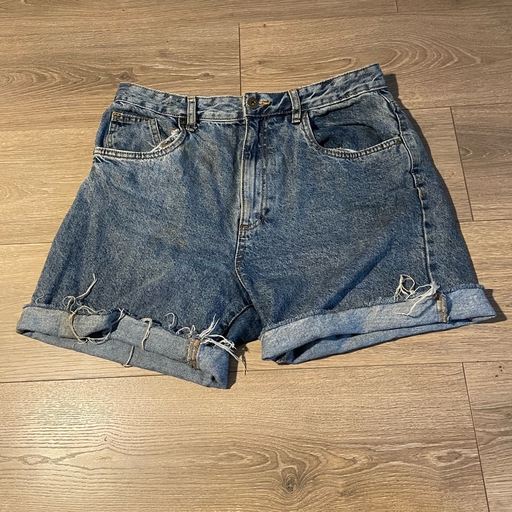 Cotton on Bermuda size 8!